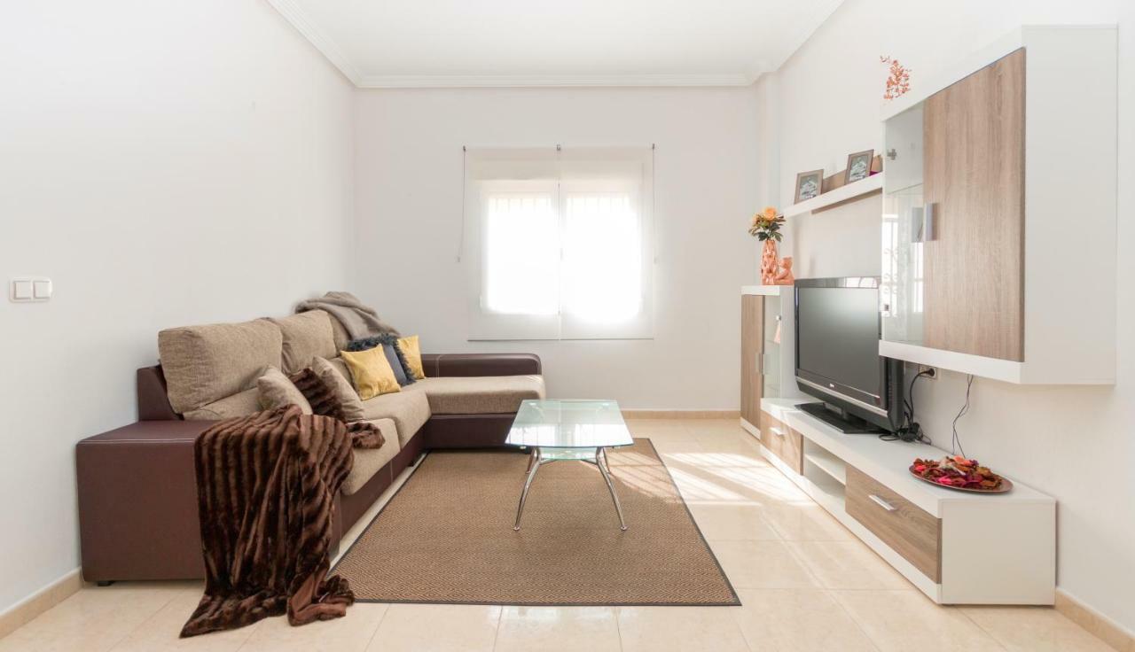 Residential Jardin Del Pintor - La Casa Amarilla Διαμέρισμα Jacarilla Εξωτερικό φωτογραφία
